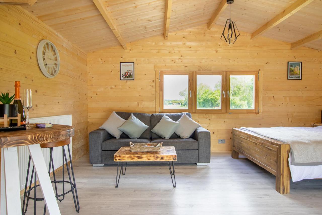 Choller Lake Lodges - Primrose Cabin With Private Hot Tub อารันเดล ภายนอก รูปภาพ